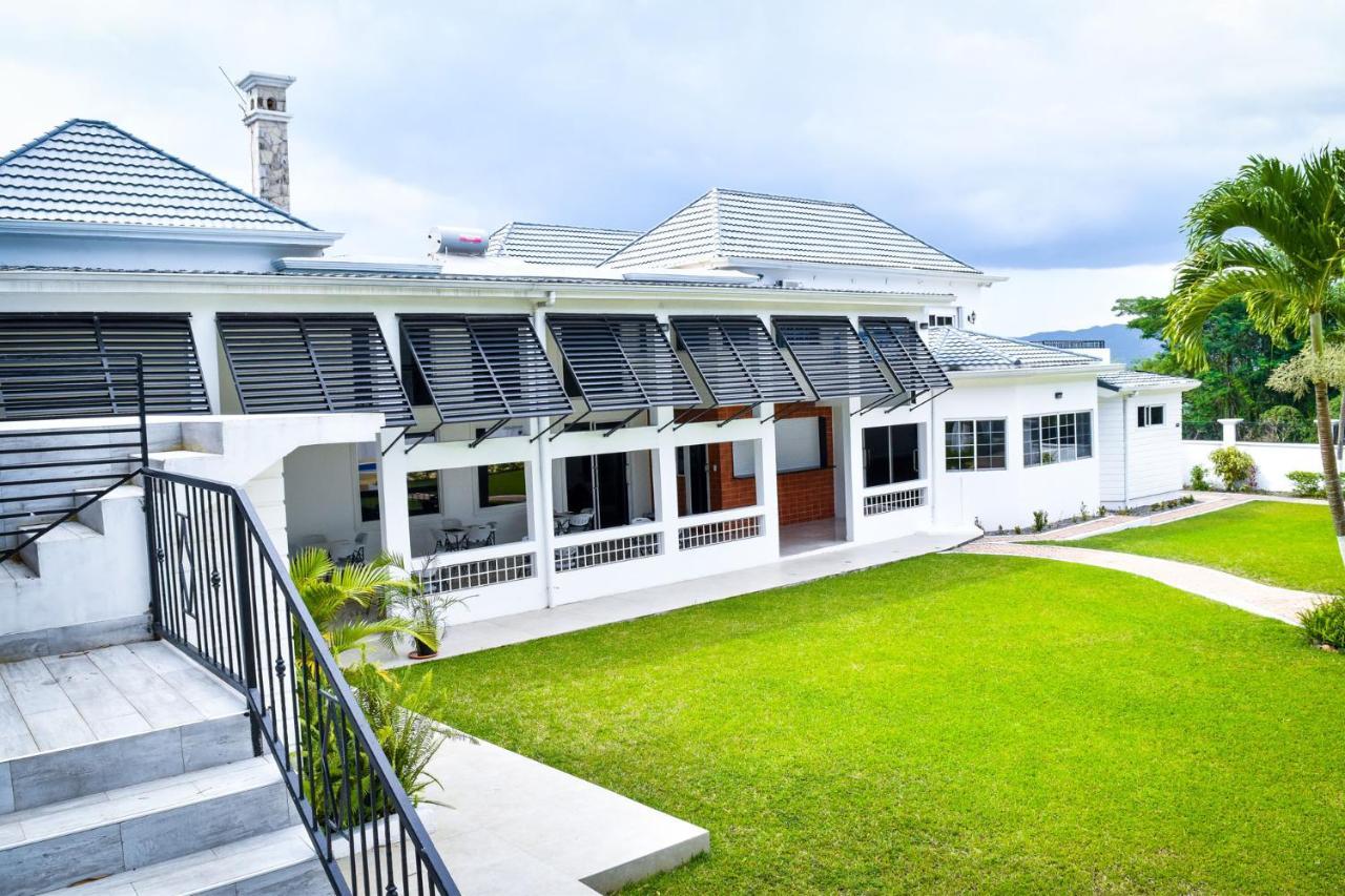 Jamgolia Place Mandeville Buitenkant foto