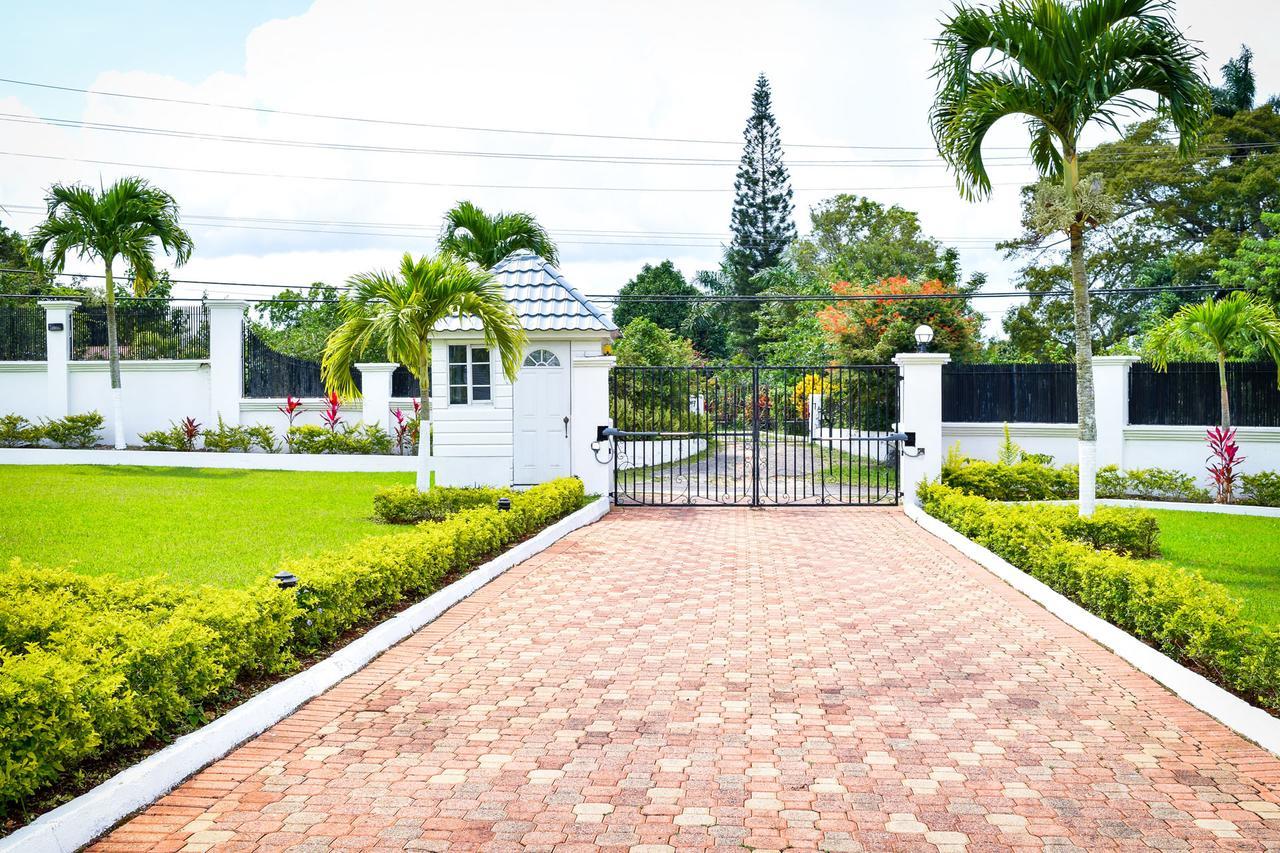 Jamgolia Place Mandeville Buitenkant foto