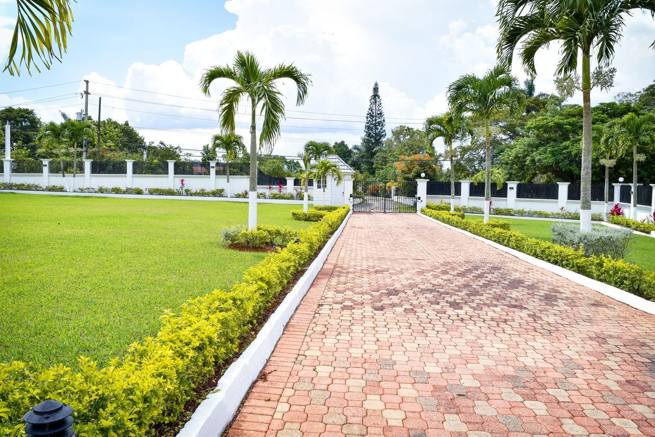 Jamgolia Place Mandeville Buitenkant foto